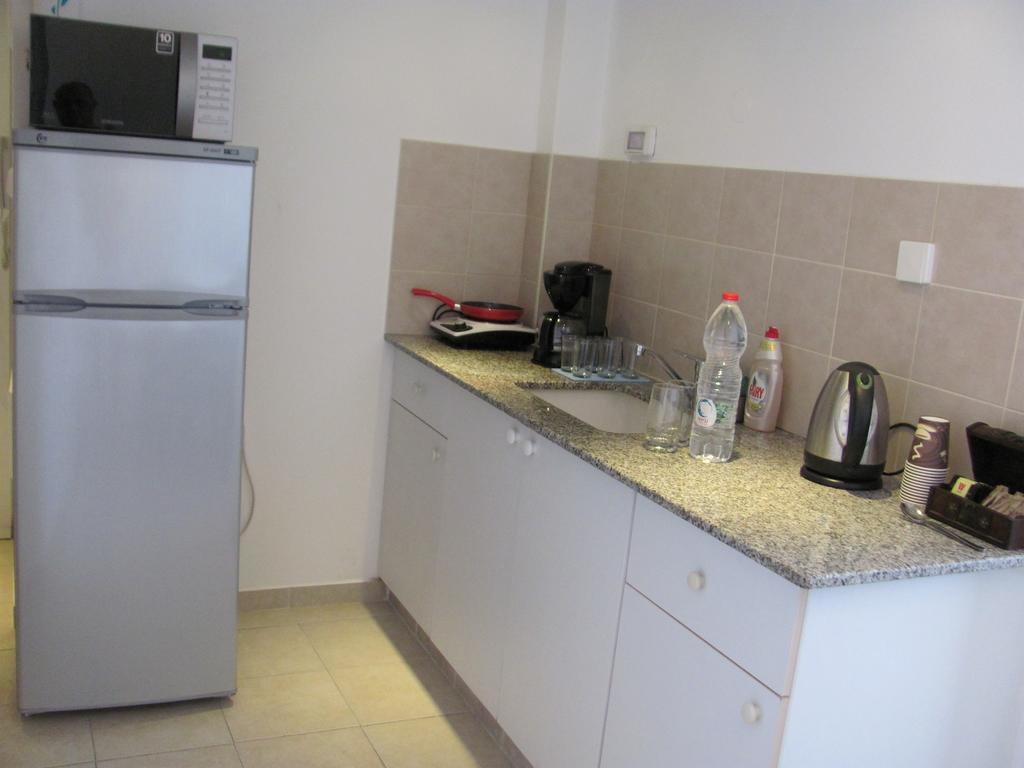Tiberias Apartment Habitación foto